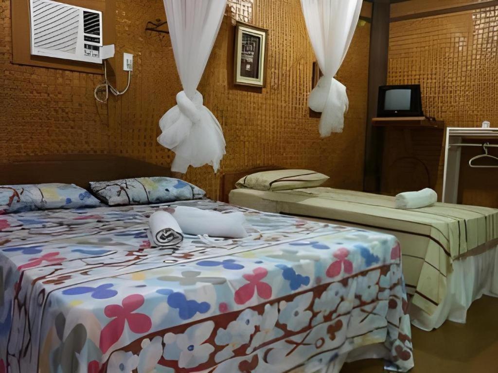 67Th Heaven Holiday Resort Lucbuan Экстерьер фото