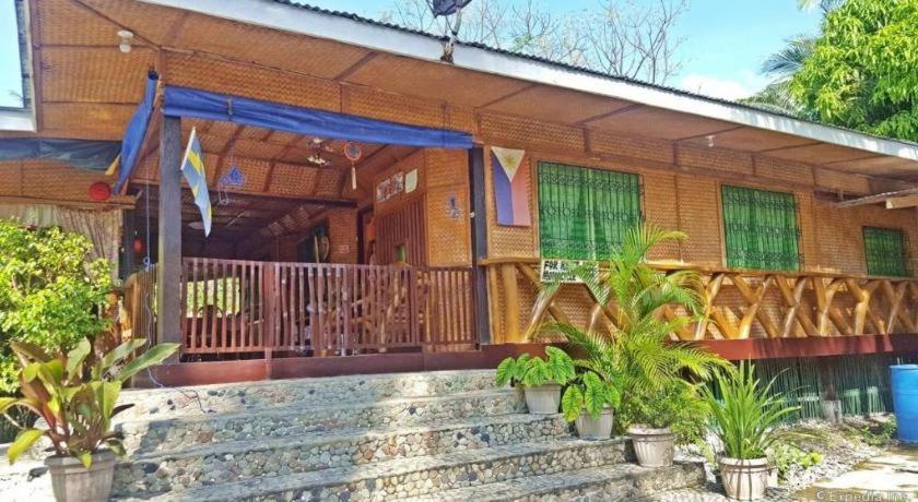67Th Heaven Holiday Resort Lucbuan Экстерьер фото